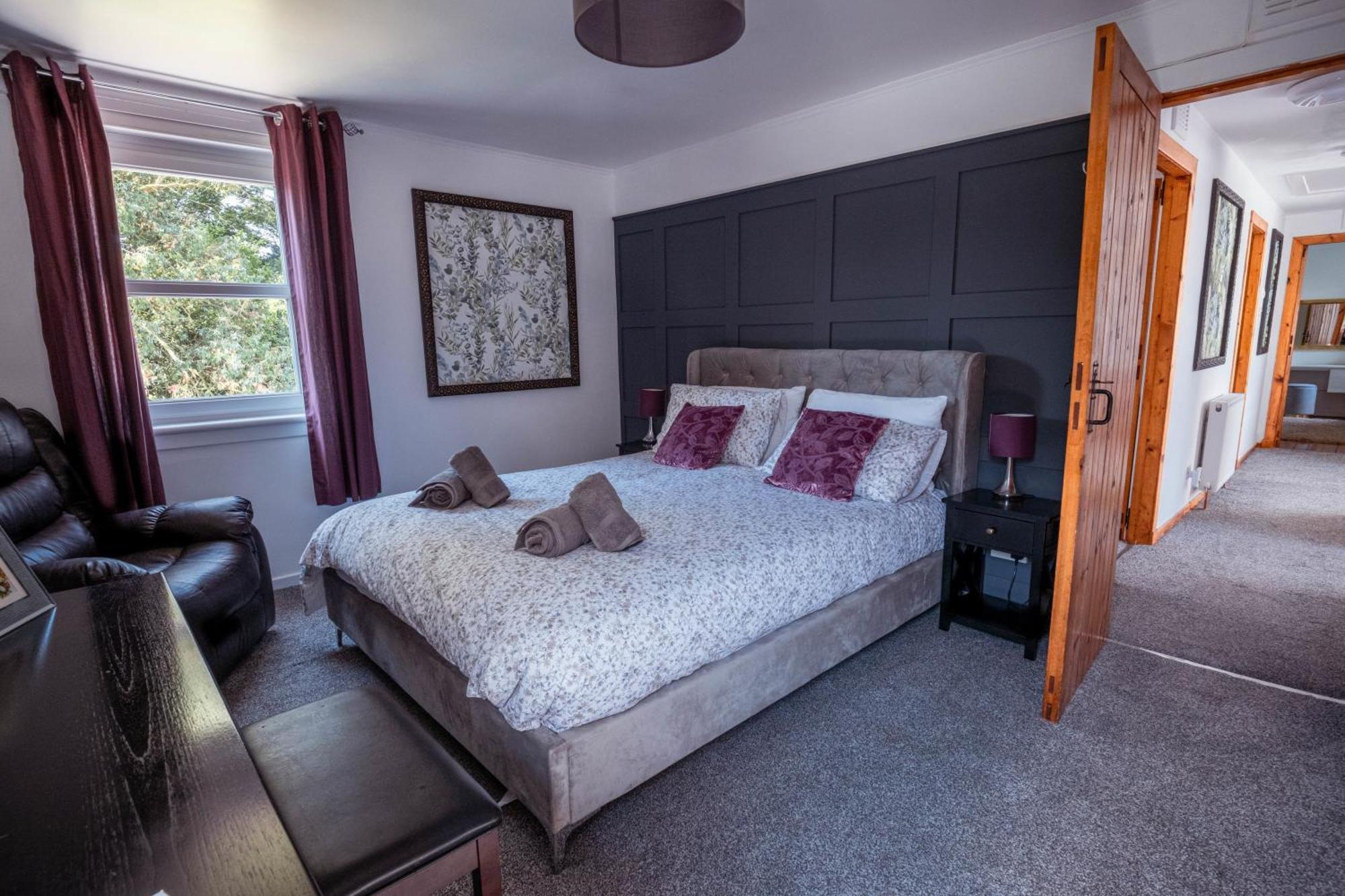 Large Country House With Garden, Outdoor Spa Area & Games Room With Hot Tub And Fire Pit Wigtown Exteriör bild