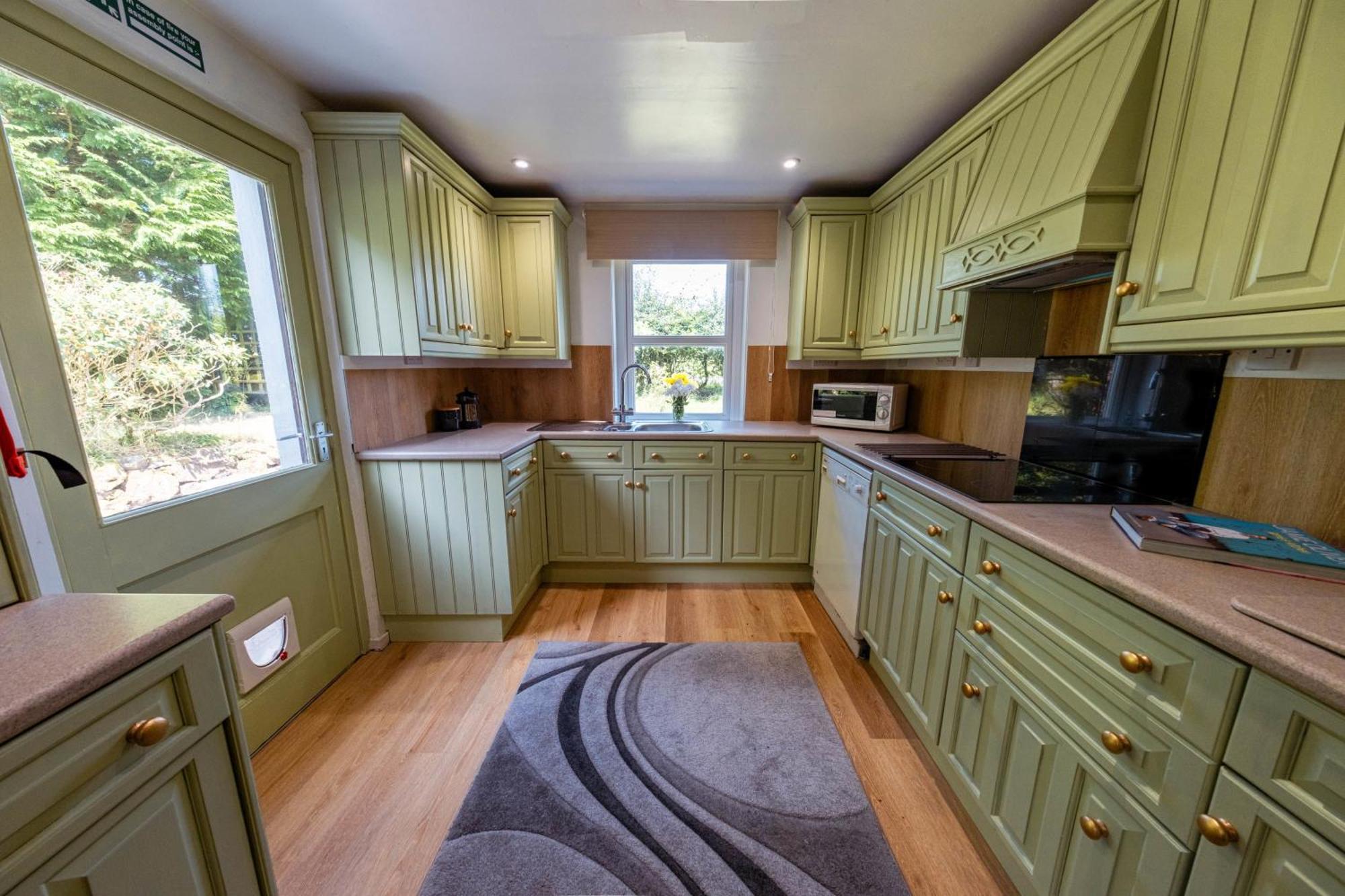 Large Country House With Garden, Outdoor Spa Area & Games Room With Hot Tub And Fire Pit Wigtown Exteriör bild