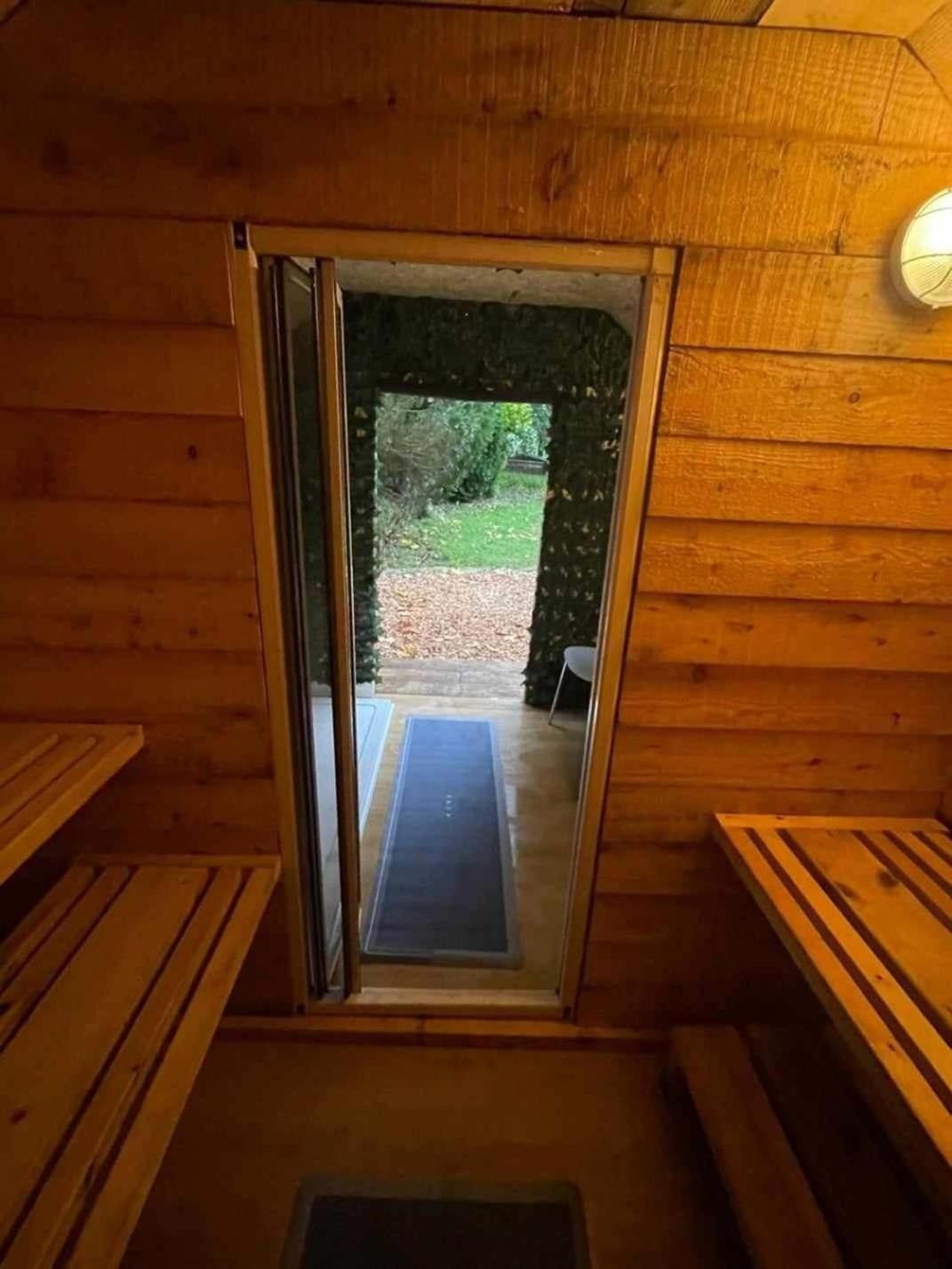 Large Country House With Garden, Outdoor Spa Area & Games Room With Hot Tub And Fire Pit Wigtown Exteriör bild